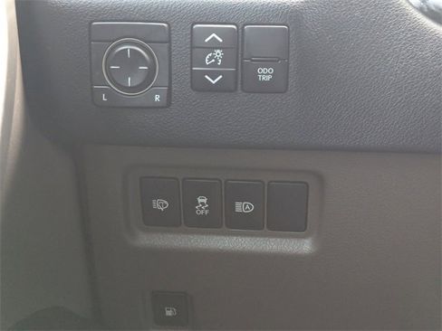 Used 2020 Lexus GX 460 Premium image 27