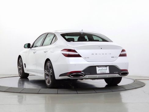 Used 2025 Genesis G70 3.3T Advanced image 5