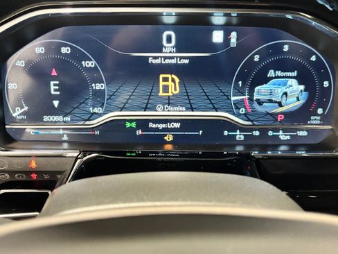 Used 2023 GMC Sierra 1500 SLT w/ SLT Premium Package RWD image 13