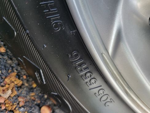 Certified 2016 Chevrolet Cruze LT image 36