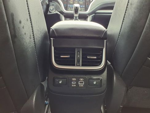 Used 2025 Subaru Outback Limited AWD/4WD image 23