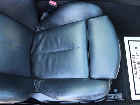 Used 2007 BMW 650i Coupe image 12