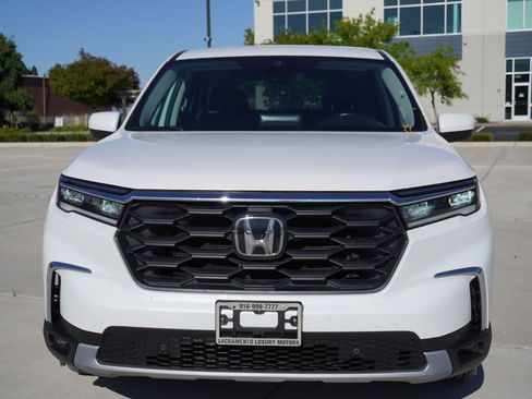 Used 2024 Honda Pilot EX-L image 5
