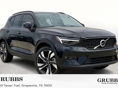 New 2026 Volvo XC40 B5 Ultra w/ Climate Package