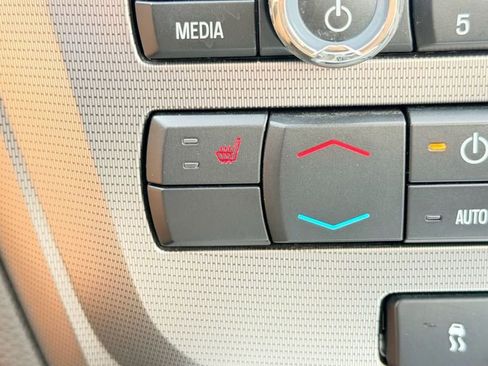 Used 2010 Ford Fusion image 38