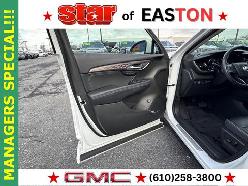 Used 2021 Buick Envision Avenir w/ Technology Package II image 18