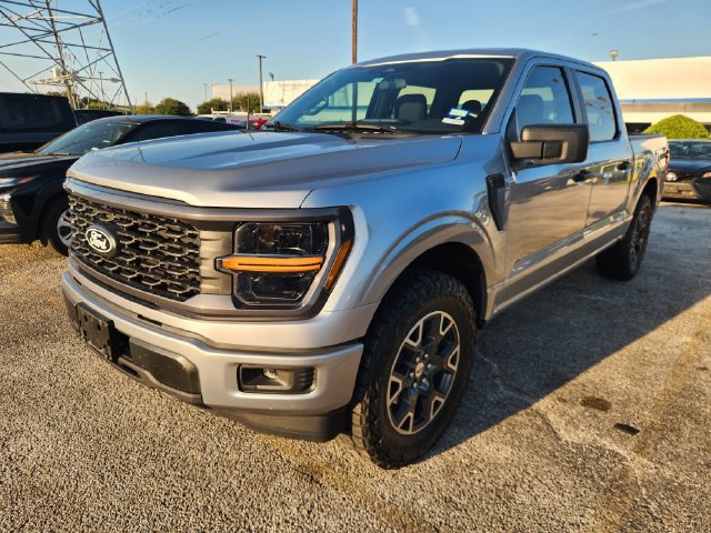 Used 2024 Ford F150 STX RWD image 2