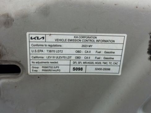 Used 2023 Kia Sorento EX w/ Panoramic Sunroof Package FWD image 17