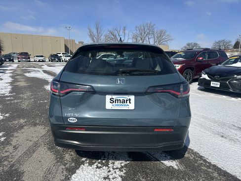 Certified 2023 Honda HR-V LX image 9