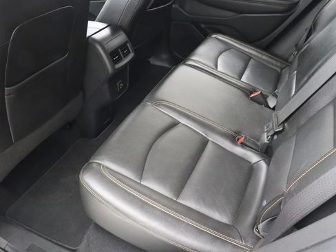 Used 2021 GMC Terrain SLT FWD image 32