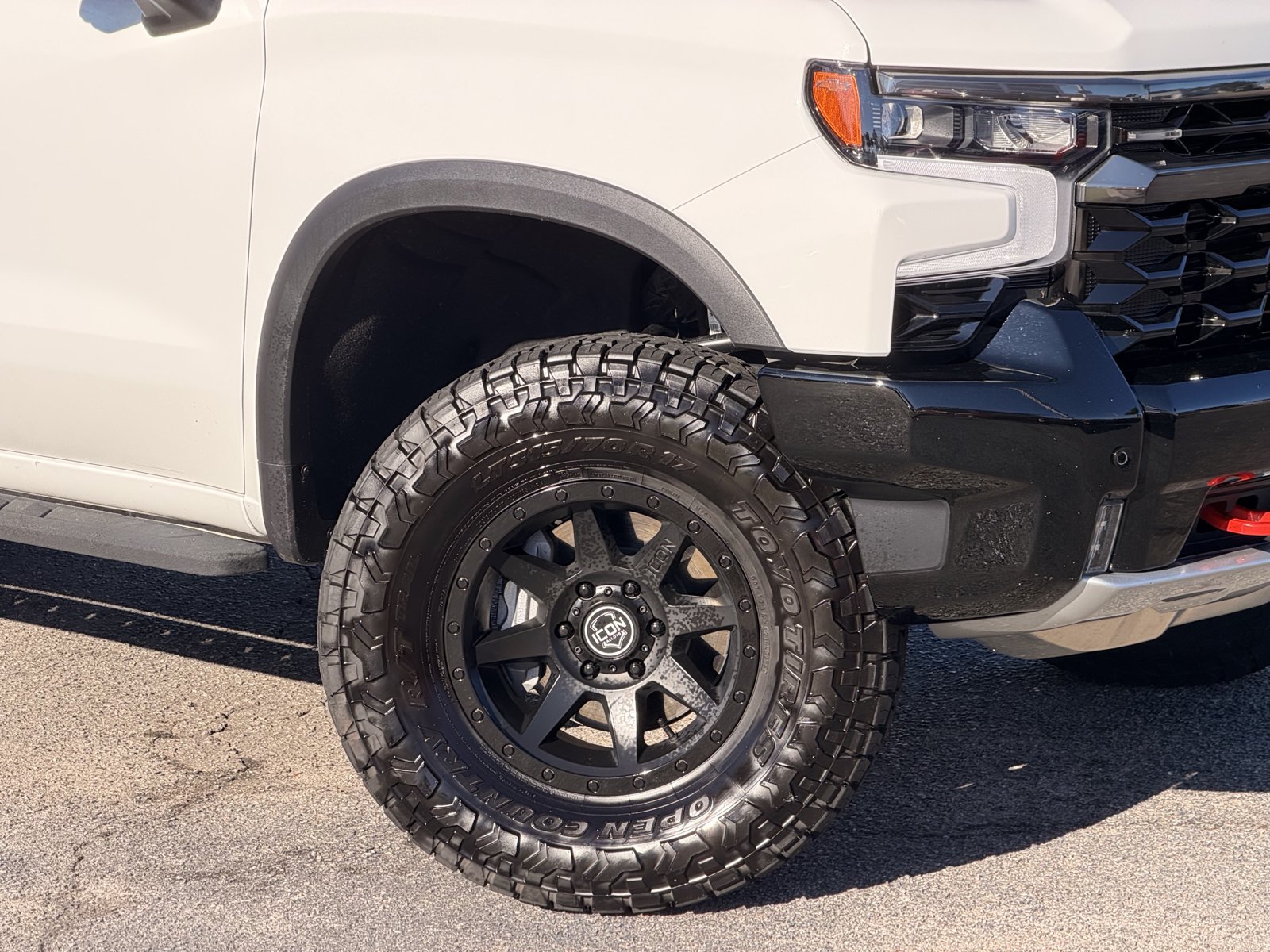 Used 2026 Chevrolet Silverado 1500 ZR2 AWD/4WD image 3