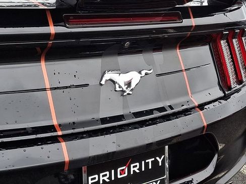 Used 2022 Ford Mustang Premium image 10