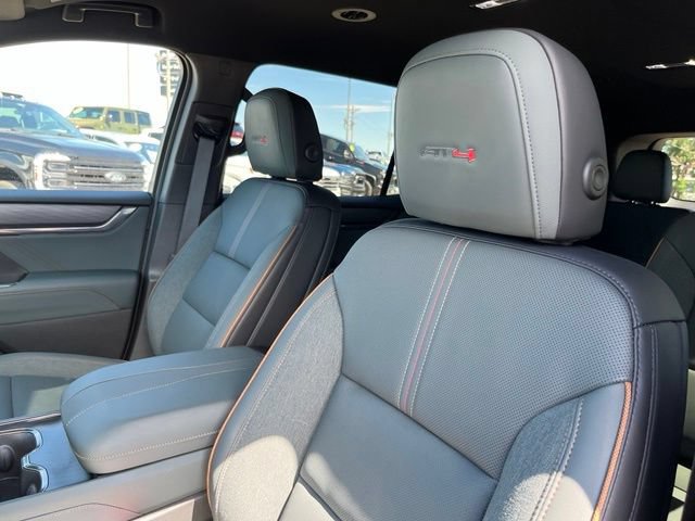 New 2026 GMC Acadia AT4 w/ Luxury Package AWD/4WD image 14