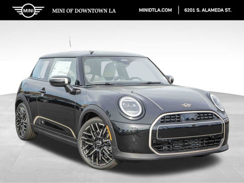 Used 2026 MINI Cooper 2-Door Hardtop FWD image 1