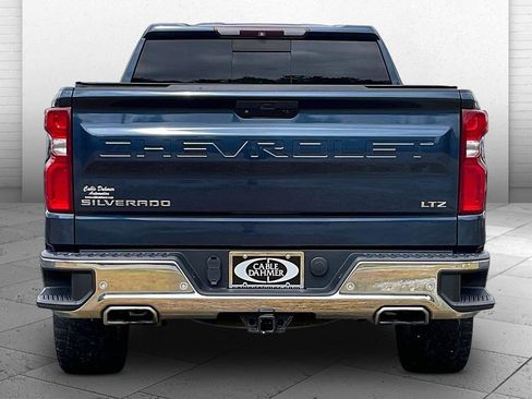 Used 2019 Chevrolet Silverado 1500 LTZ w/ LTZ Premium Package AWD/4WD image 3