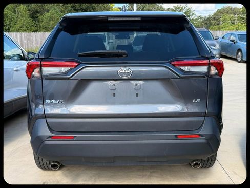 Used 2024 Toyota RAV4 LE FWD image 3