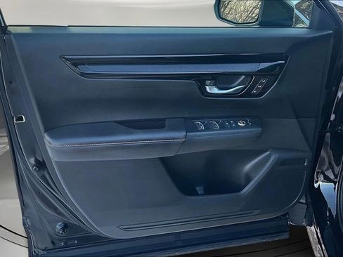 Used 2025 Honda CR-V Sport Touring image 22