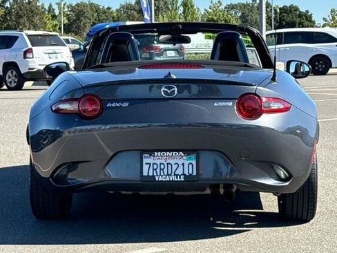 Used 2016 MAZDA MX-5 Miata Club RWD image 6