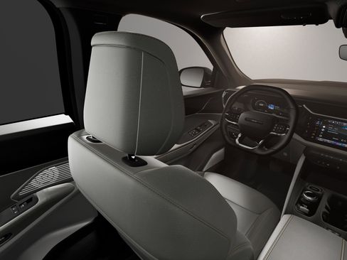 New 2026 Jeep Cherokee Limited image 8