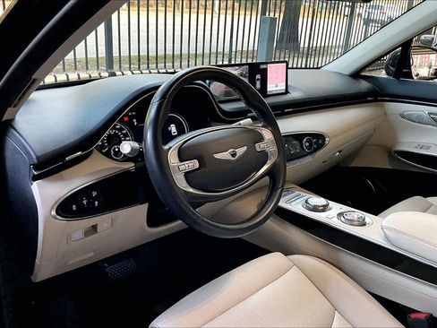 Used 2022 Genesis GV70 2.5T image 17