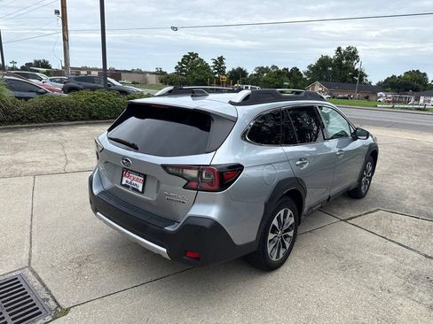 Used 2024 Subaru Outback Touring XT AWD/4WD image 7