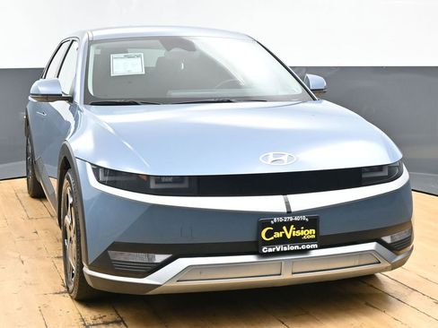 Used 2023 Hyundai Ioniq 5 SE image 4