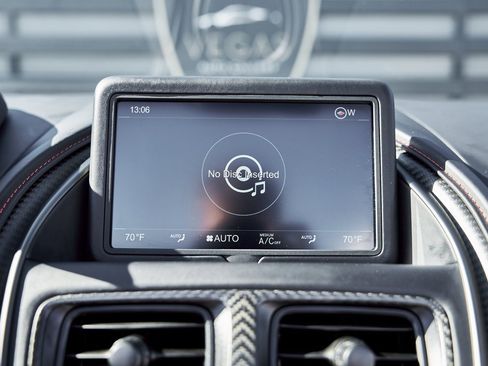 Used 2023 Aston Martin DBS Volante image 75