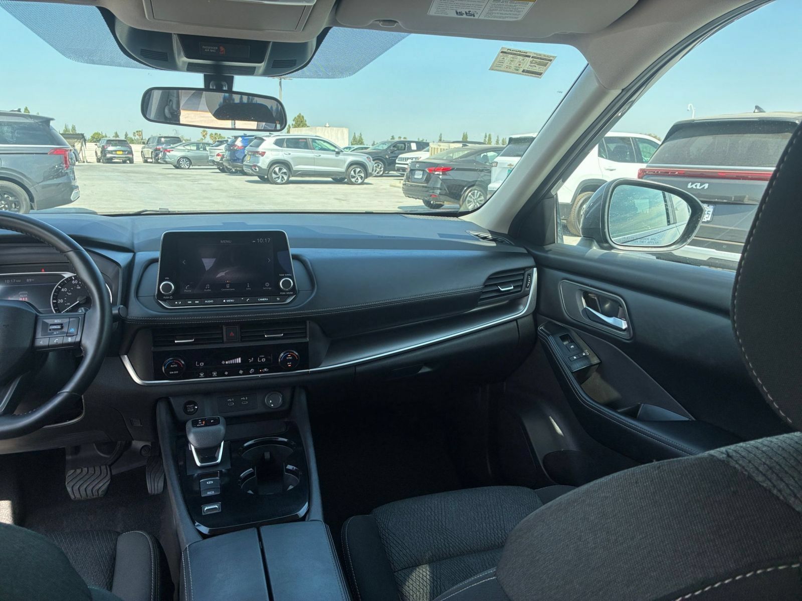 Used 2025 Nissan Rogue SV FWD image 36