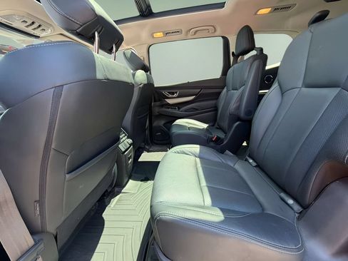 Used 2022 Subaru Ascent Limited w/ Technology Package AWD/4WD image 15