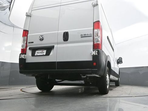 Used 2023 RAM ProMaster 2500 FWD image 34