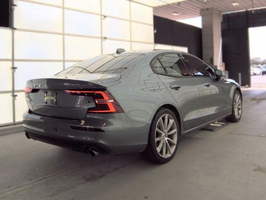 Used 2021 Volvo S60 T6 Momentum w/ Protection Package Premier AWD/4WD image 2