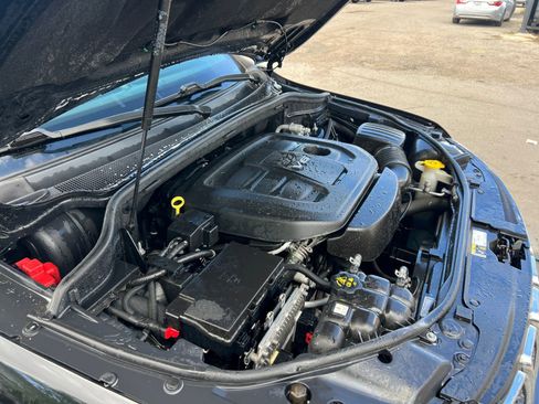 Used 2018 Jeep Grand Cherokee Laredo AWD/4WD image 32