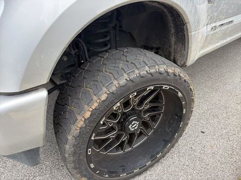 Used 2019 Ford F350 Lariat image 4