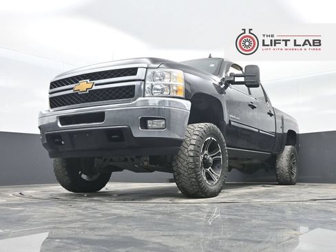 Used 2012 Chevrolet Silverado 2500 LTZ w/ Suspension Package, Off-Road AWD/4WD image 33