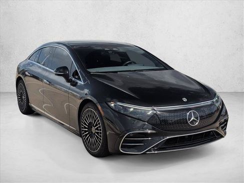 Used 2023 Mercedes-Benz EQS 450+ Sedan image 3