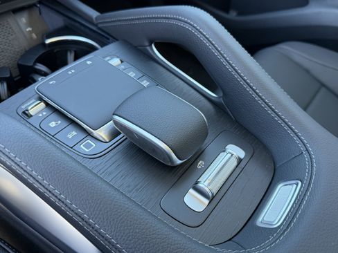 New 2026 Mercedes-Benz GLS 450 4MATIC image 28