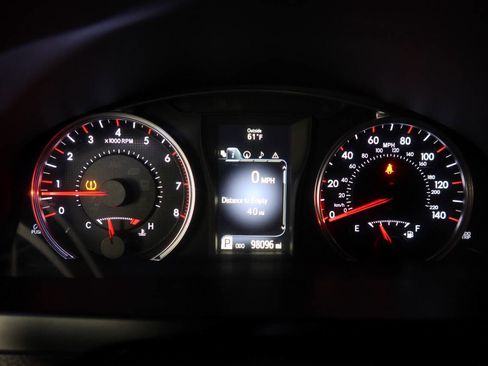 Used 2015 Toyota Camry XSE image 21