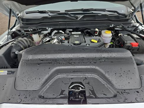 Used 2025 RAM 2500 Laramie image 27