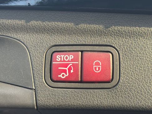 Used 2024 Mercedes-Benz GLE 350 4MATIC image 33