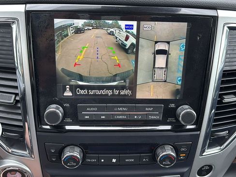 Used 2020 Nissan Titan SL w/ Moonroof Package image 32