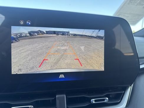 Used 2025 Chevrolet Equinox LT image 16