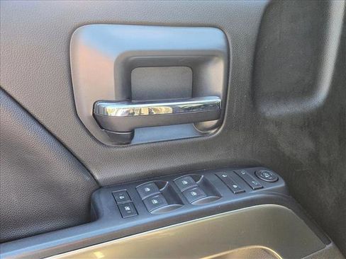 Used 2018 Chevrolet Silverado 1500 LT w/ All Star Edition image 9