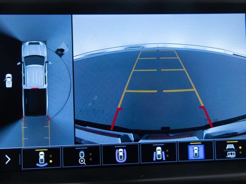 Used 2021 GMC Sierra 3500 Denali w/ Denali Ultimate Package AWD/4WD image 40