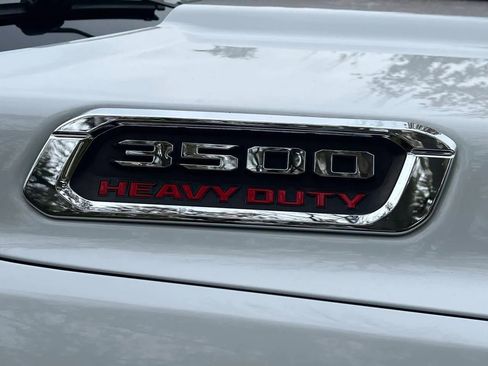 Used 2021 RAM 3500 Big Horn image 9