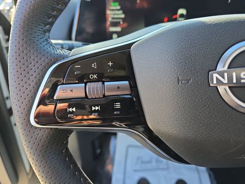 Used 2023 Nissan Ariya FWD image 22