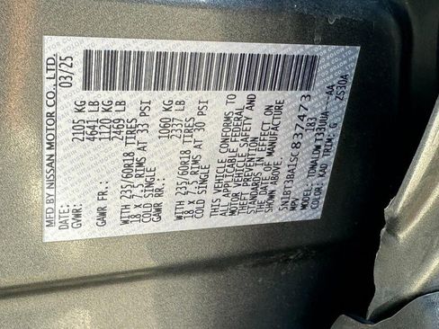 Used 2025 Nissan Rogue SV image 17