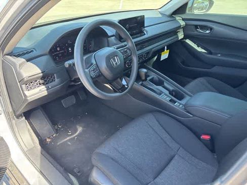 Certified 2025 Honda Accord LX image 9