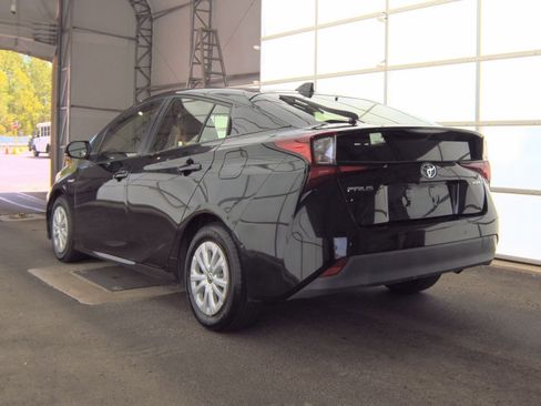 Used 2022 Toyota Prius LE FWD image 8