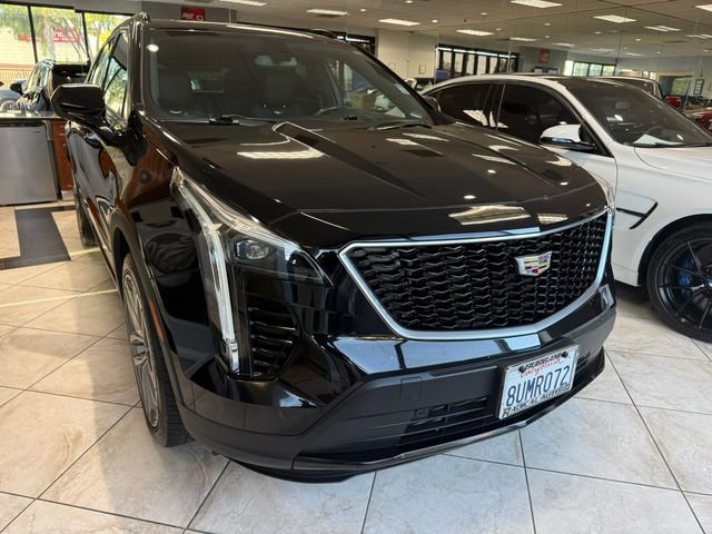 Used 2019 Cadillac XT4 Sport AWD/4WD image 2