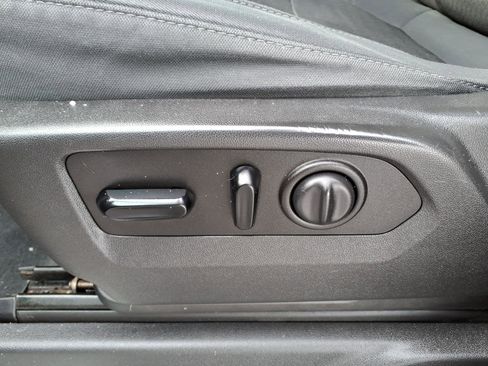 Used 2019 Chevrolet Silverado 1500 LT w/ All-Star Edition image 11